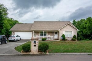 Front House View of 360 Hilltop Dr, Lenoir City, TN 37772