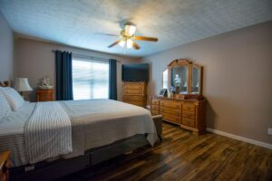 2nd bedroom view of 360 Hilltop Dr, Lenoir City, TN 37772