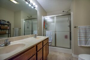 bathroom view of 360 Hilltop Dr, Lenoir City, TN 37772