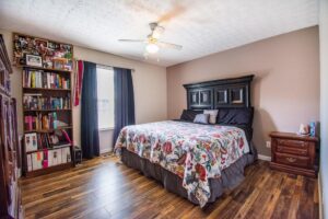 3rd bedroom view of 360 Hilltop Dr, Lenoir City, TN 37772